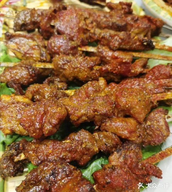 烤羊肉串图片