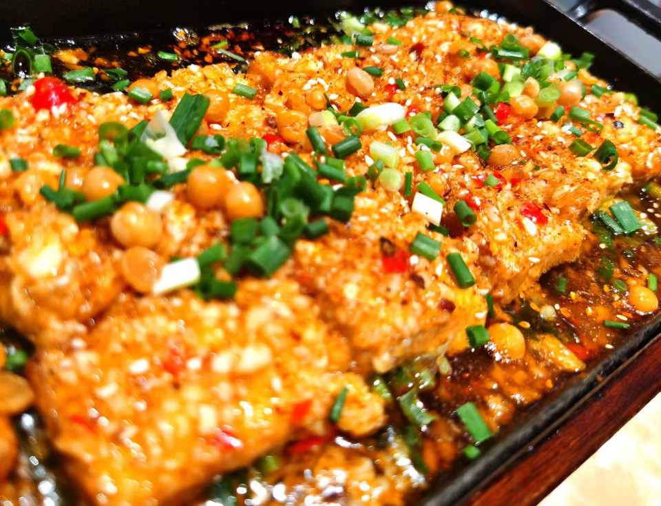 铁板蒜蓉包浆豆腐图片
