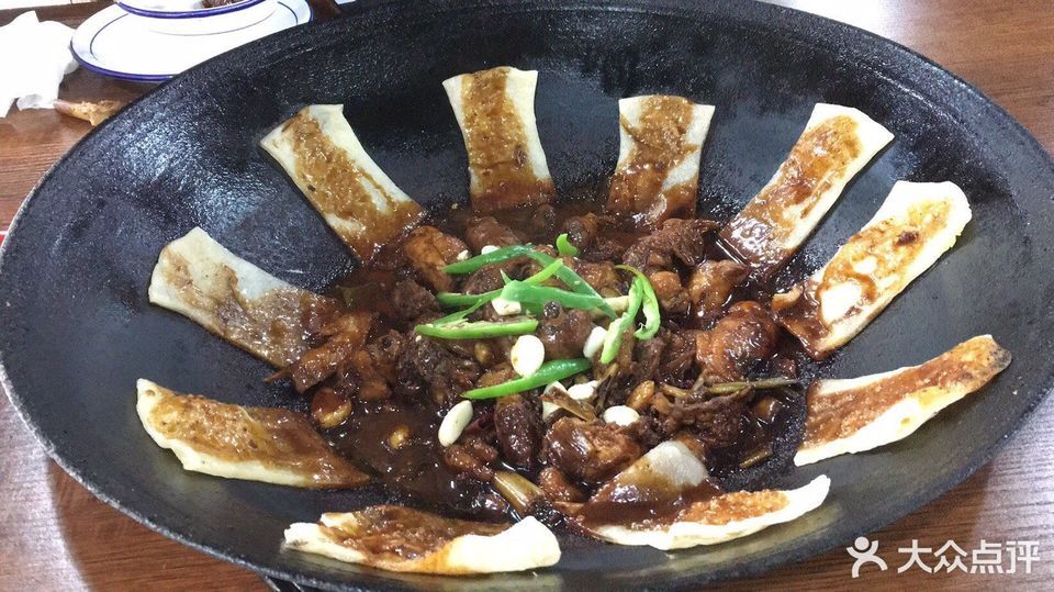 推荐菜:皖北巫氏三胖地锅鸡(磨店旗舰店)位于合肥市瑶海区梦溪路梦溪