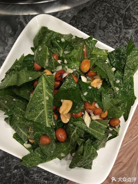 苏子叶拌花生图片