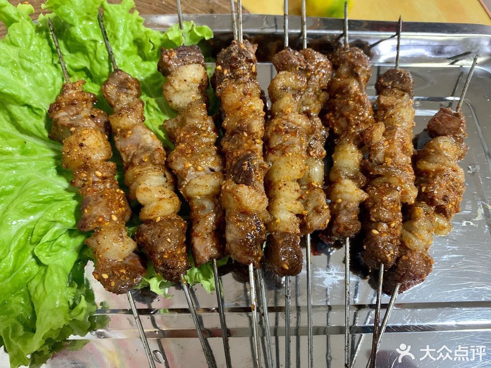 铁签羊肉串图片