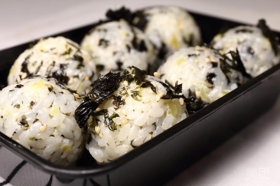 韩式海苔饭团图片