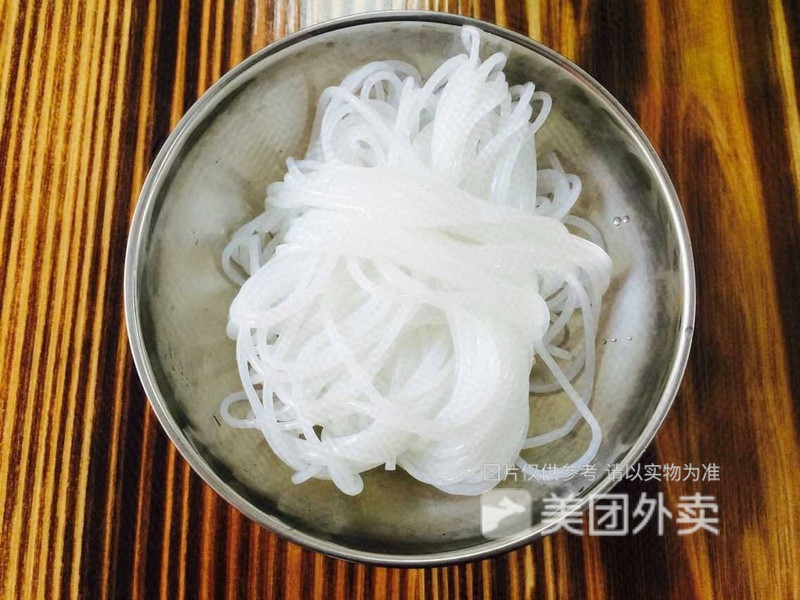 锡纸基围虾米线图片