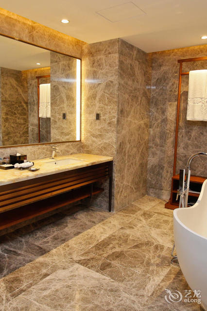 西安市 住宿服务 酒店 > 静湖泉商务酒店