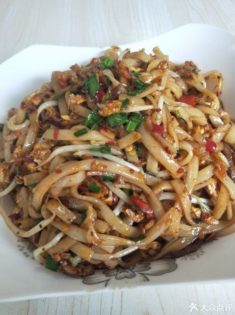 蛋炒肉丝炒粉图片