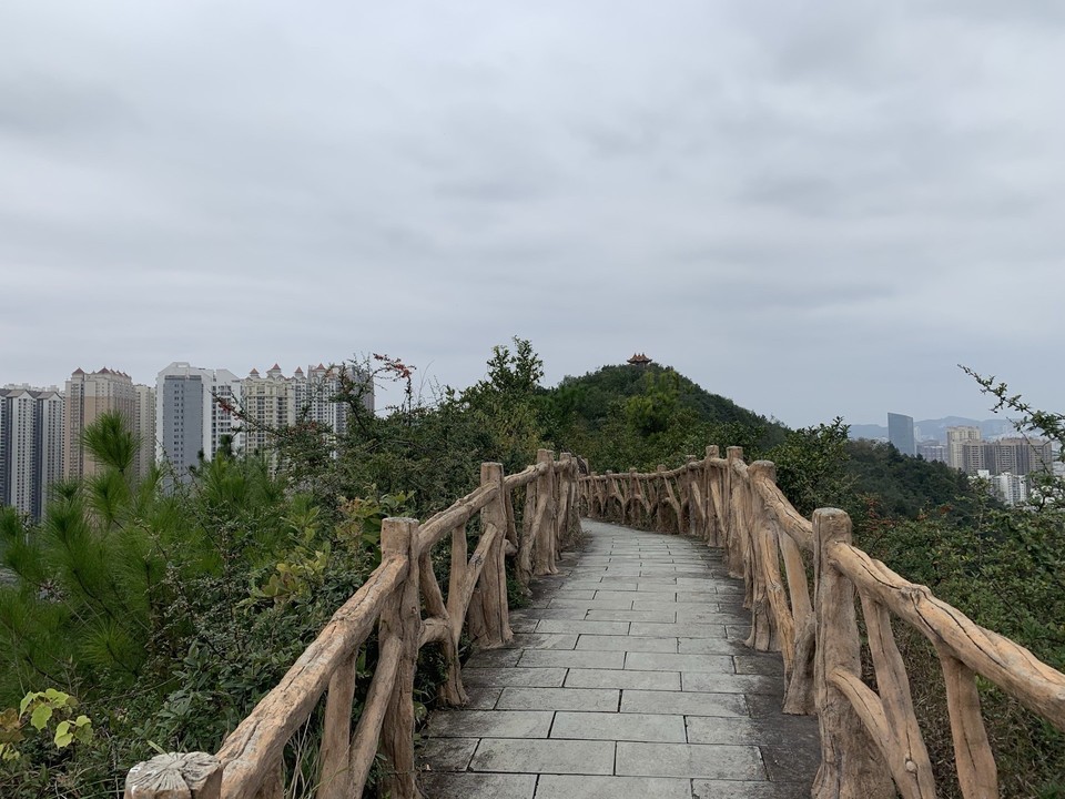 云贵山山头公园南