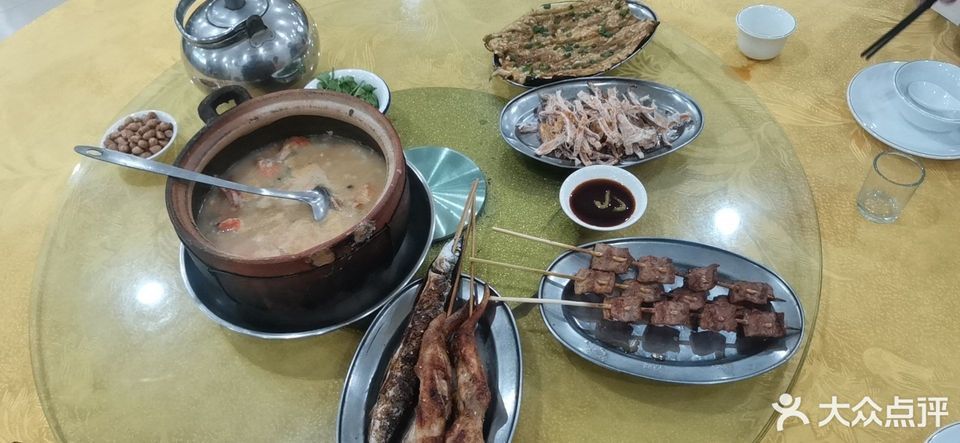 东莞市 餐饮服务 餐馆 快餐 > 隆昌大排档推荐菜:分类:餐馆;餐饮;快餐