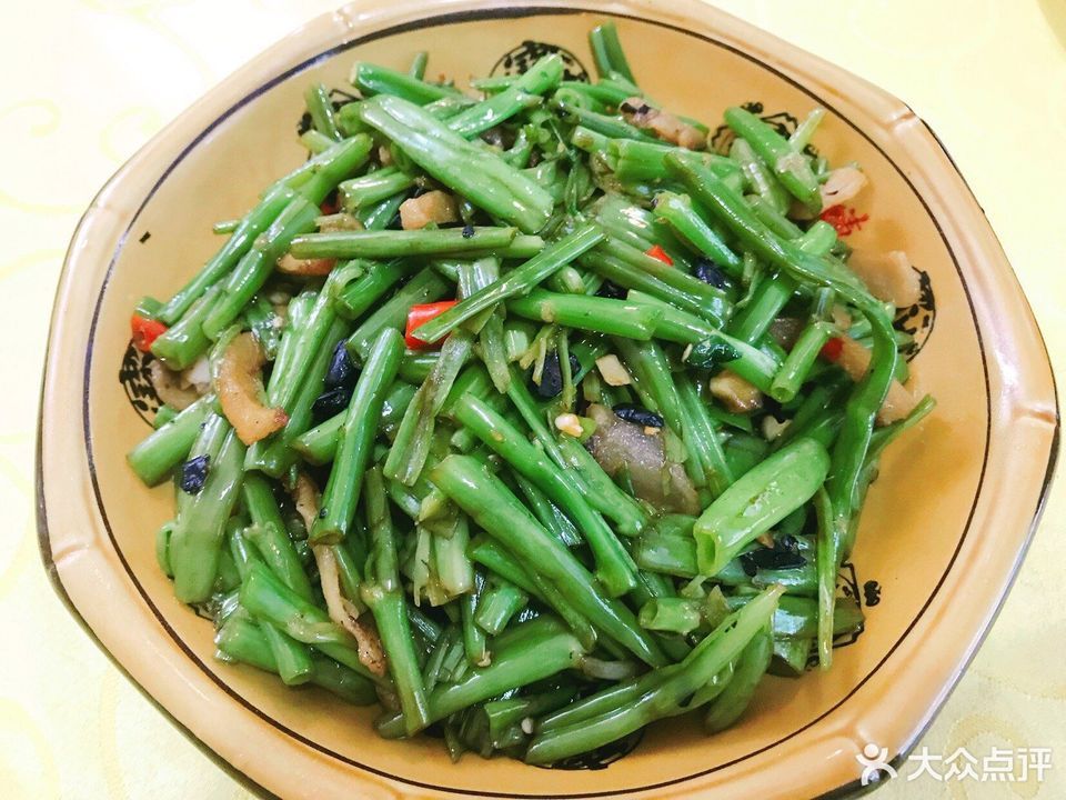 空心菜梗炒油渣图片