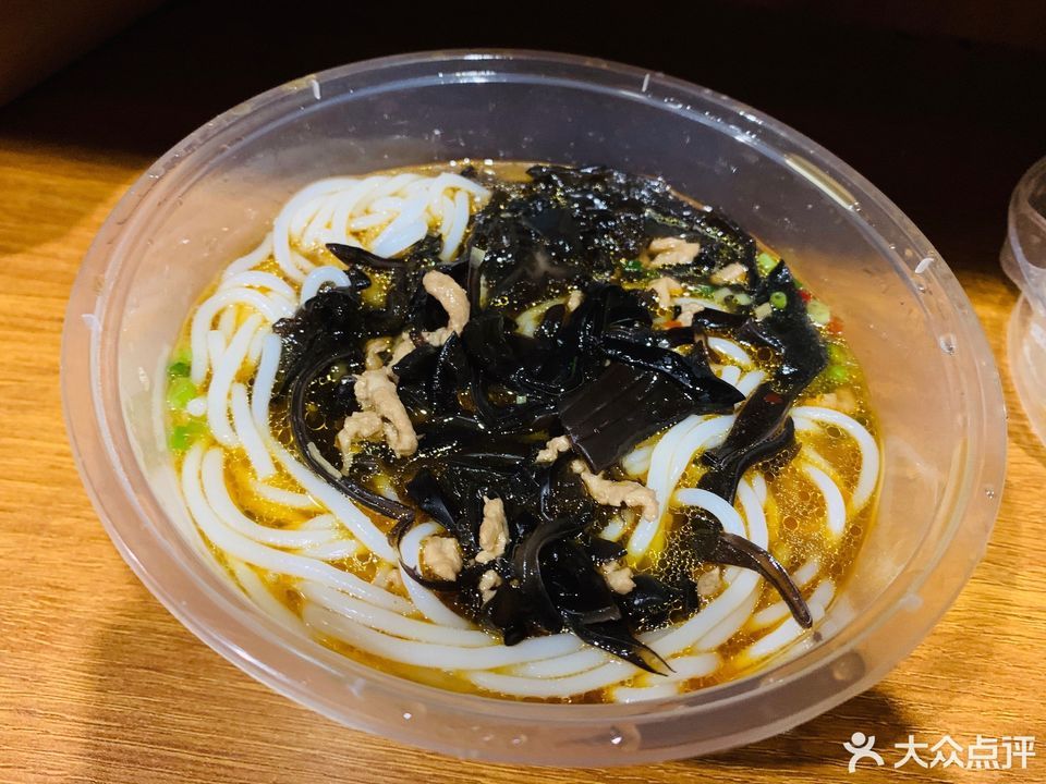 木耳肉丝粉图片