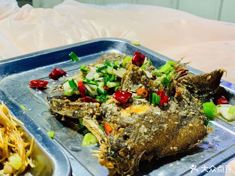 椒盐鸦片鱼头图片