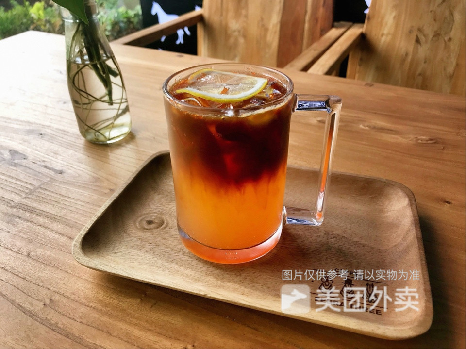 西柚气泡冰咖啡图片