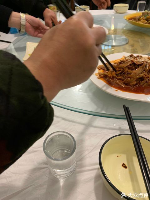 天台食府位於成都市邛崍市鳳凰大道 標籤:餐館中餐餐飲其他中餐