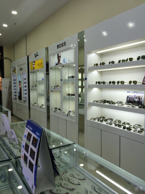 视邦眼镜(万达店)