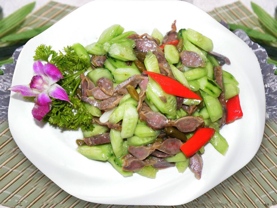 鸡杂炒青瓜图片