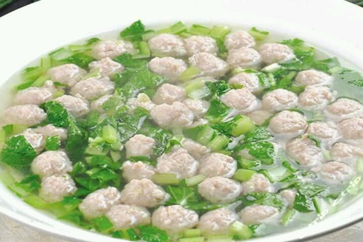 小白菜丸子汤