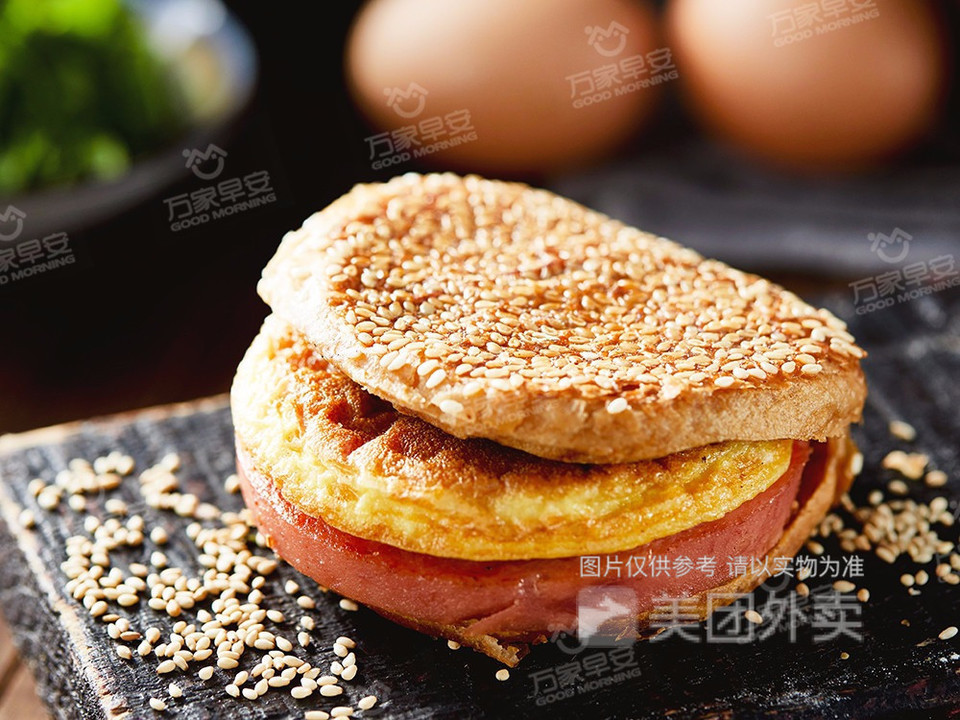 秘制烧饼肠夹蛋图片