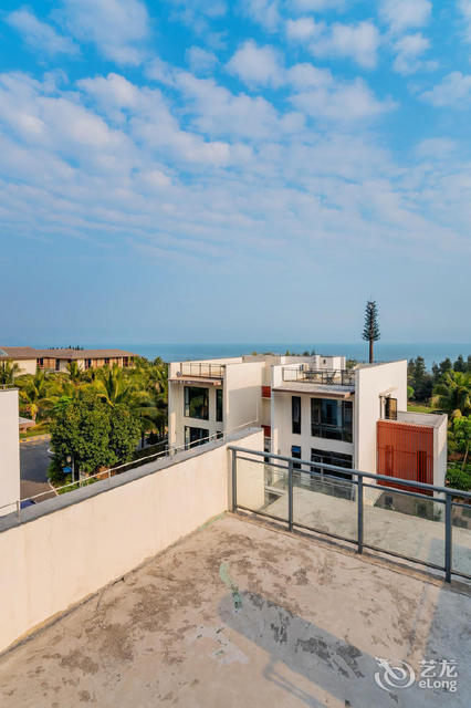 广东湛江吴川鼎龙湾