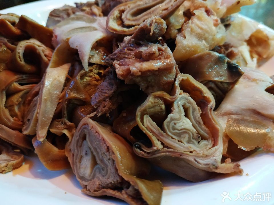 驴杂汤特色驴肉火烧推荐菜:北蔡驴肉餐饮连锁位于廊坊市大城县381省道