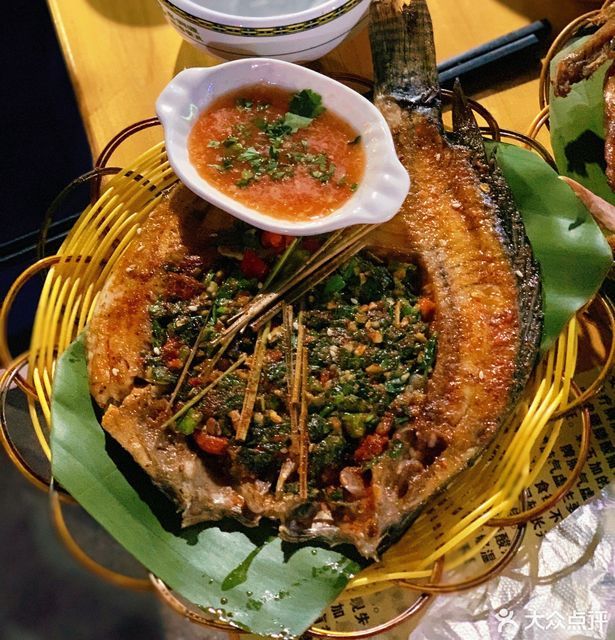 勐海三公里烤鸡傣味餐厅