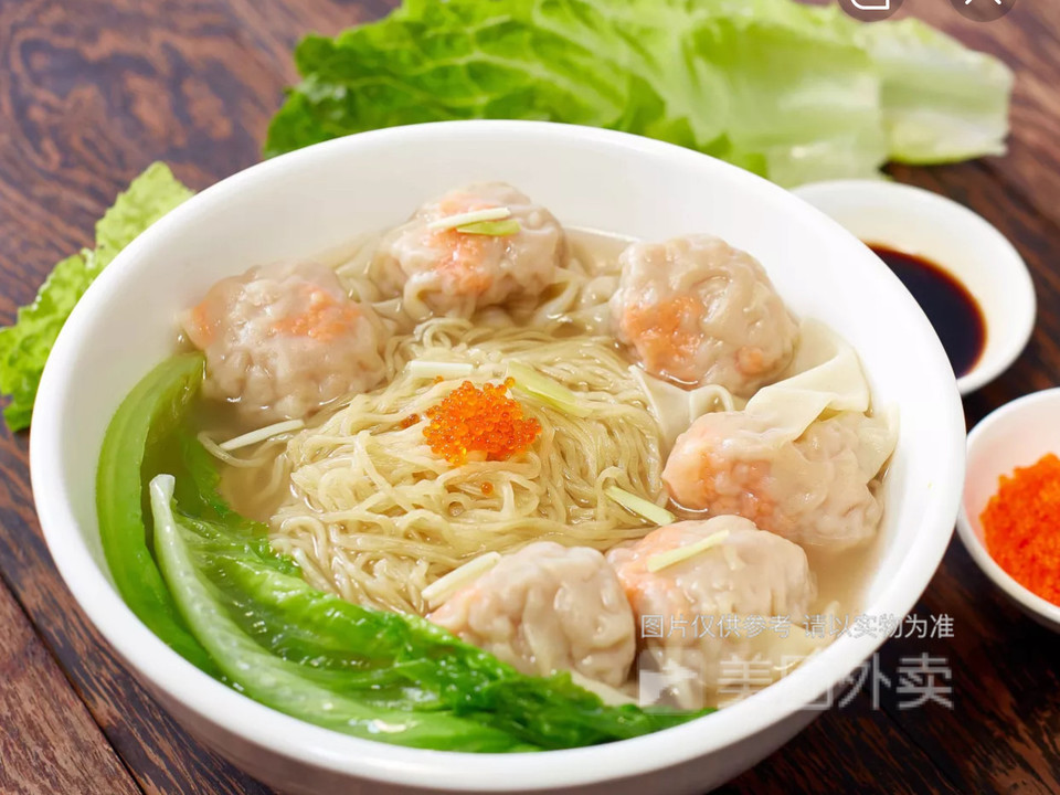 鲜虾蟹籽云吞面图片