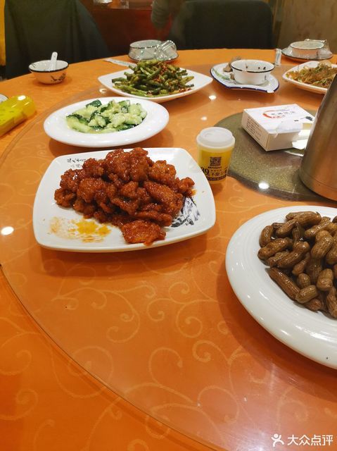 惠廉饭店(龙西路店)位于苏州市吴中区先奇街131号 标签:餐馆中餐餐饮